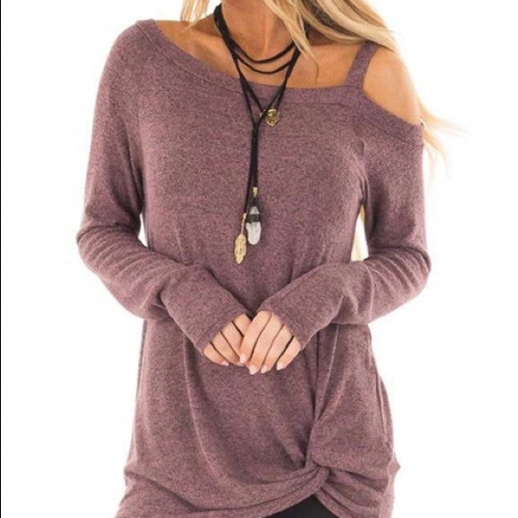 💌PREORDER💌Sweater with Shoulder Cutouts - Picture 2 of 8